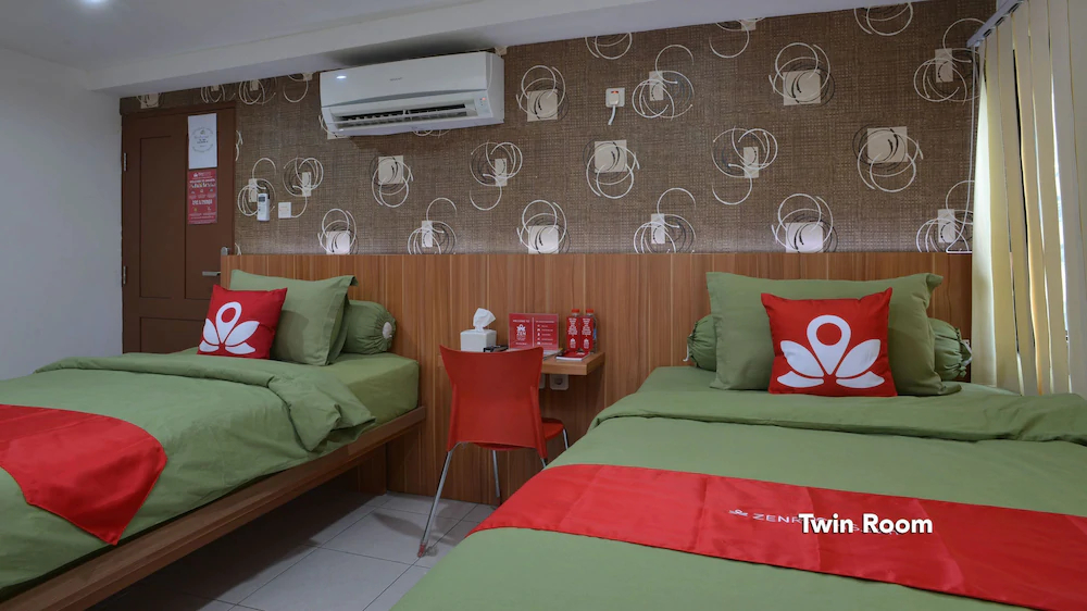 Green Apple Residence by ZEN Rooms