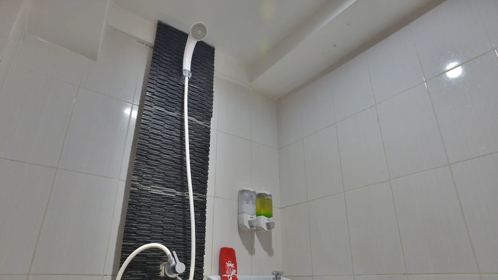 Green Apple Residence by ZEN Rooms