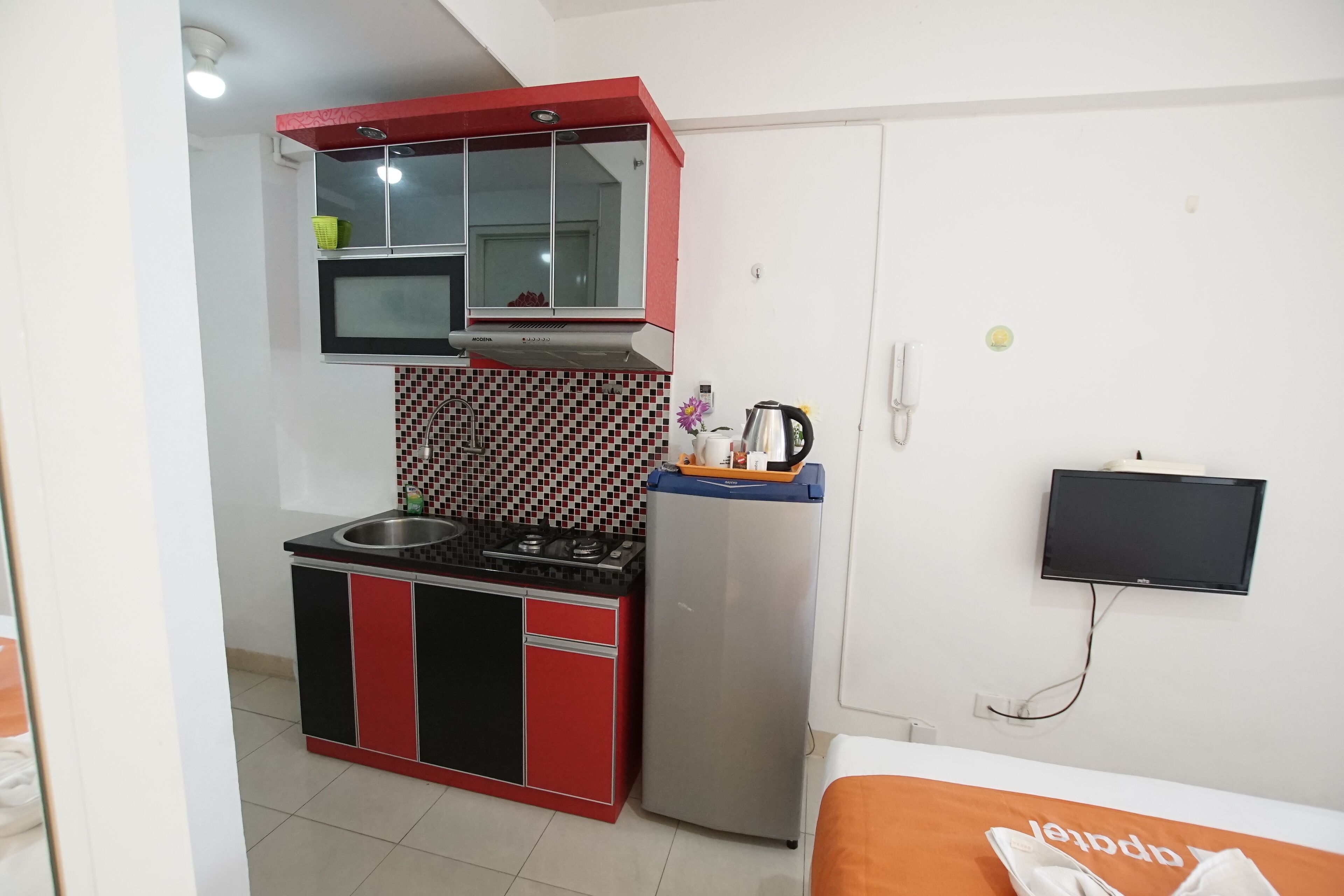 Green Bay Tower G by Apatel