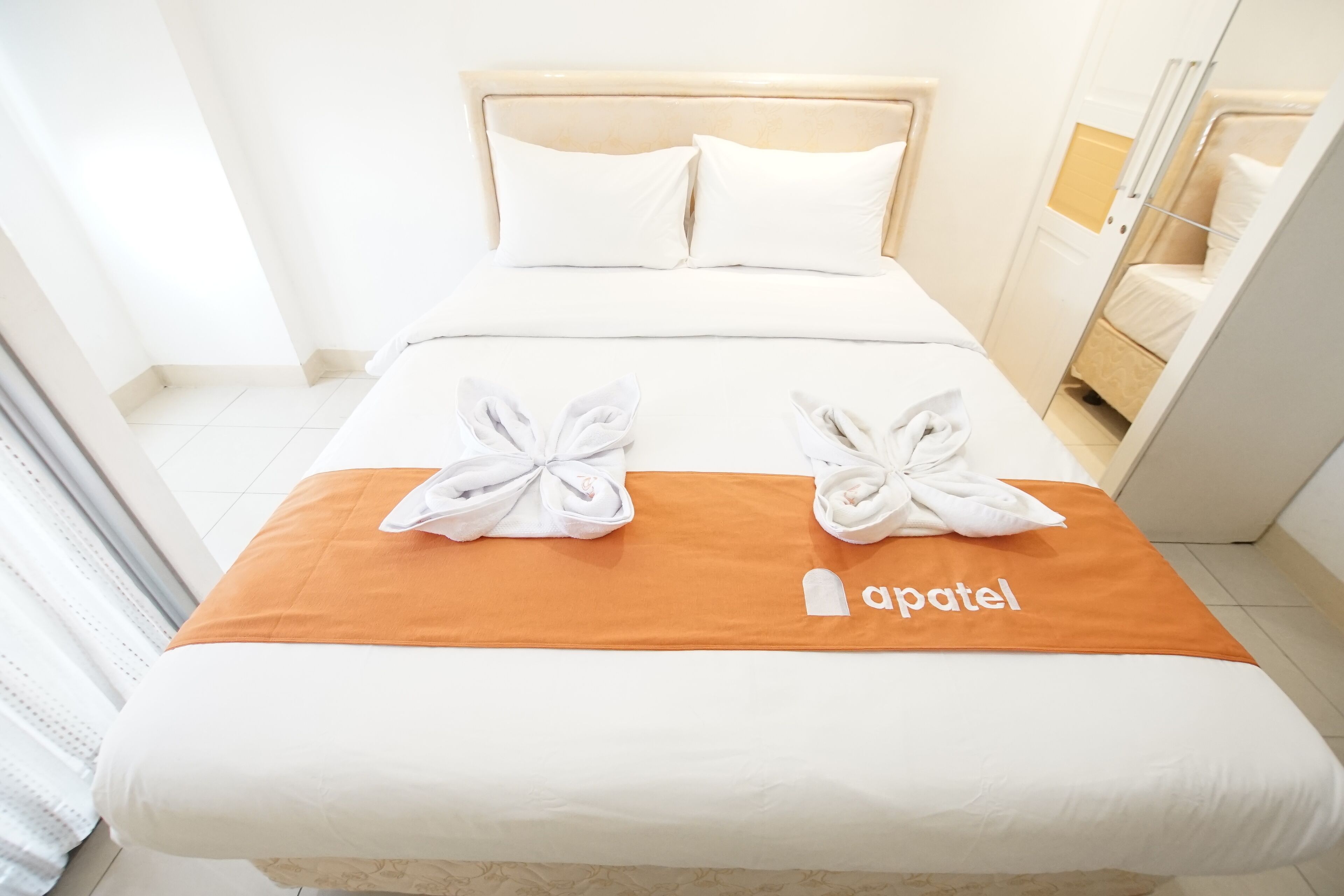 Green Bay Tower G by Apatel