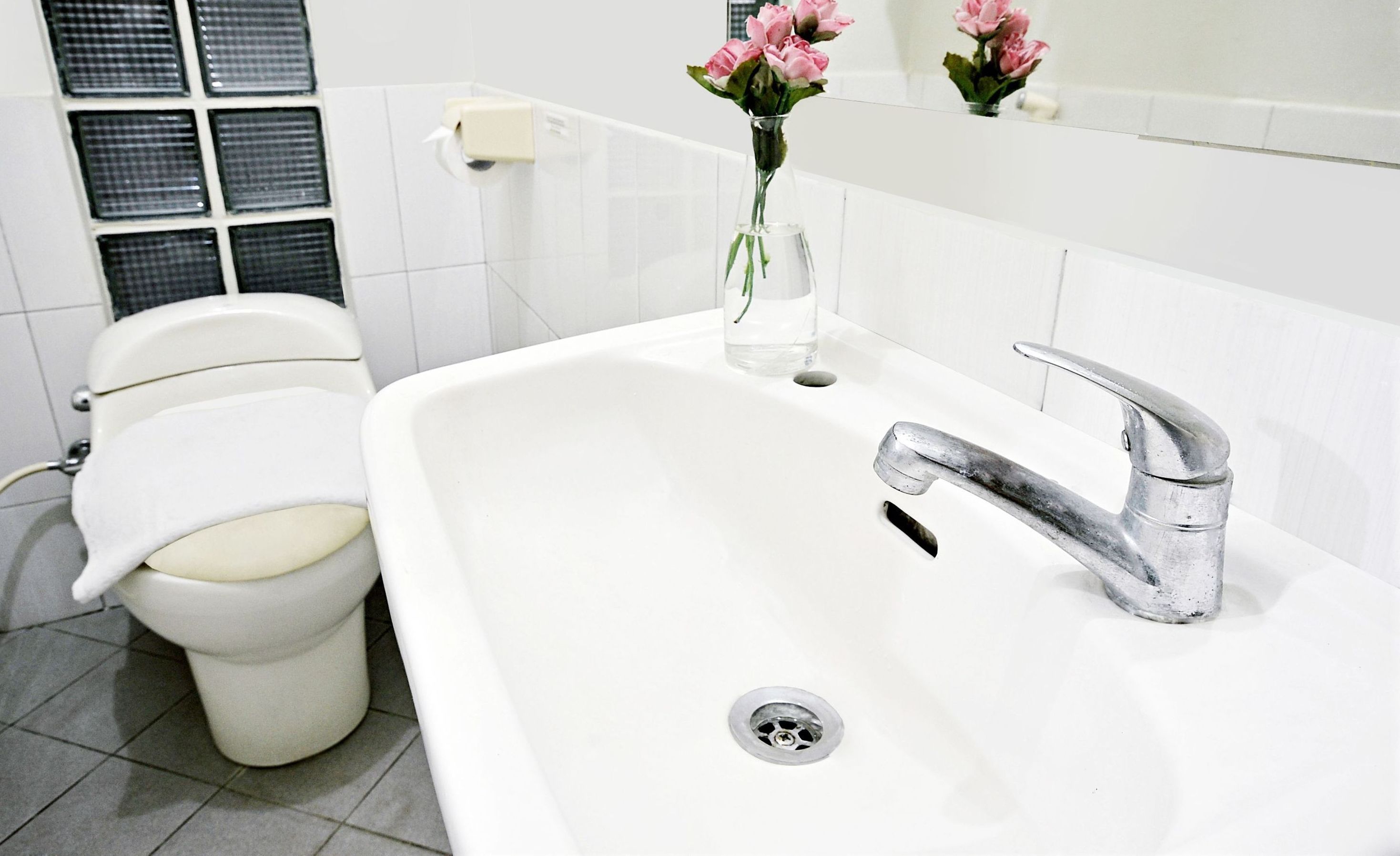 ZEN Rooms Mampang Prapatan Syariah