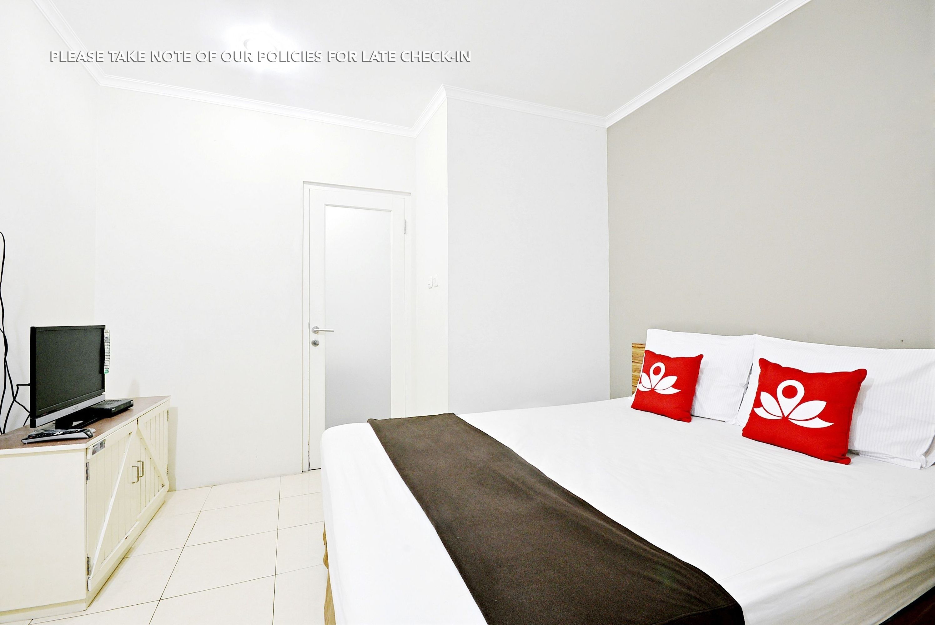 ZEN Rooms Mampang Prapatan Syariah