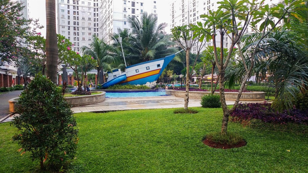 Green Palace at Kalibata City