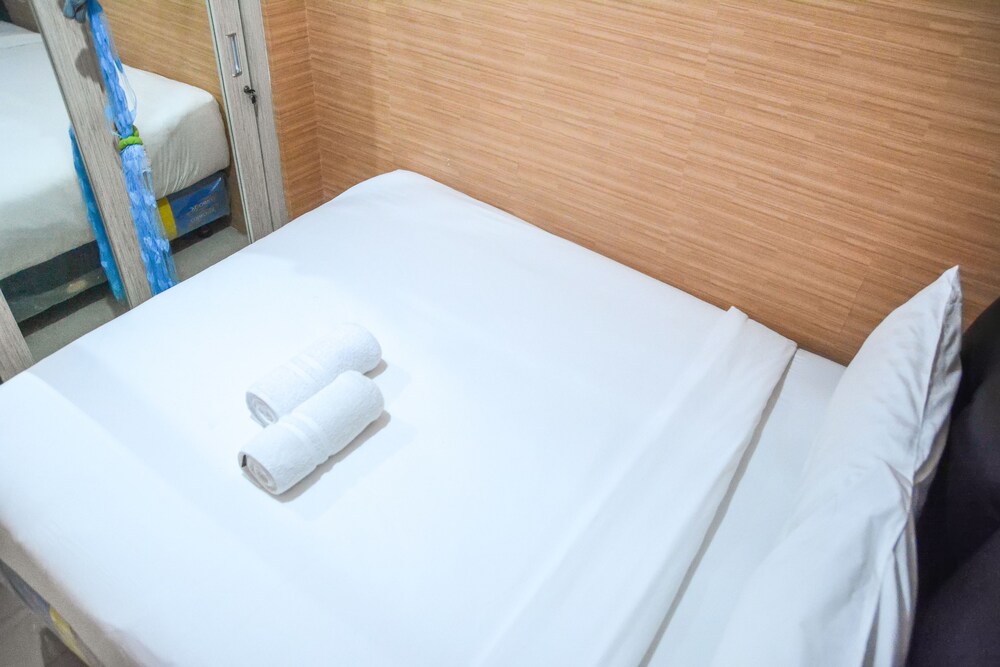 Green Pramuka Cempaka Putih Apartment by Travelio