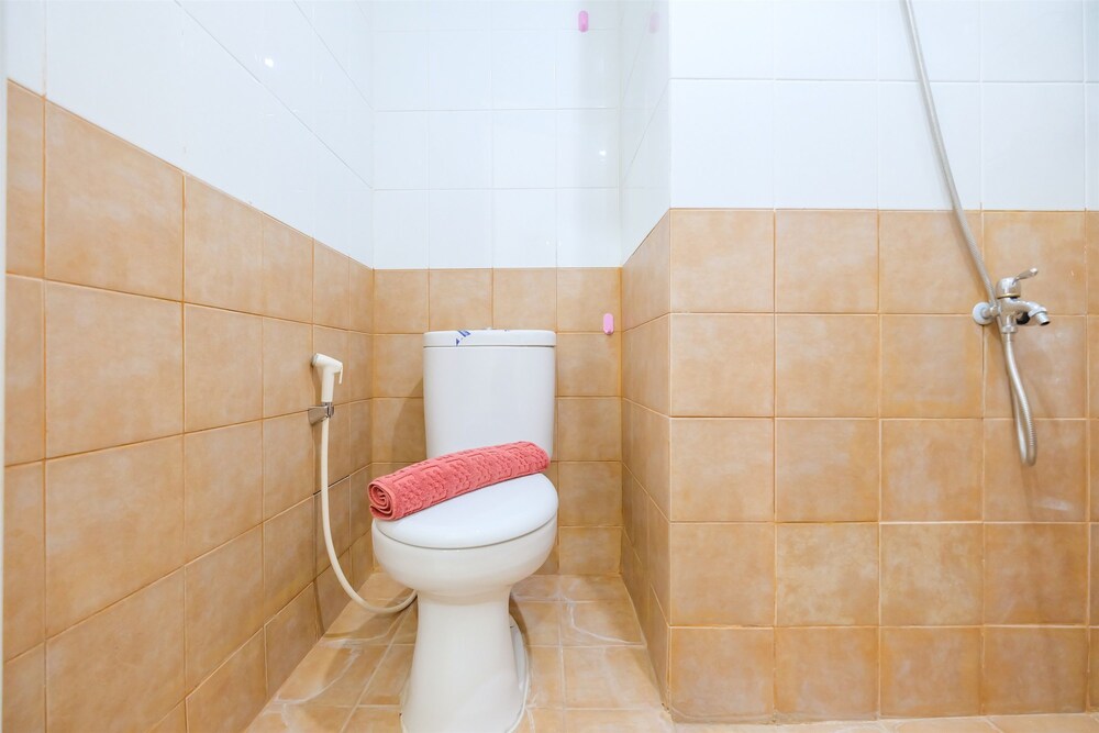 Green Pramuka Cempaka Putih Apartment by Travelio