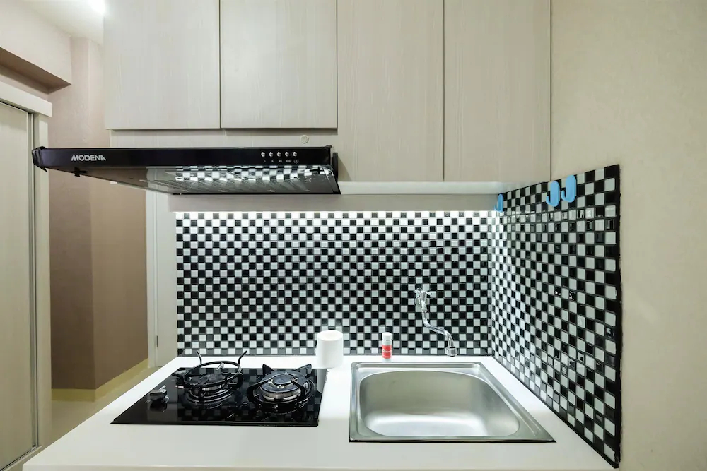 Green Pramuka Cempaka Putih Apartment by Travelio