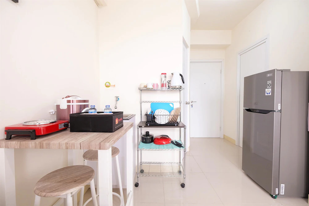 Green Pramuka Cempaka Putih Apartment by Travelio