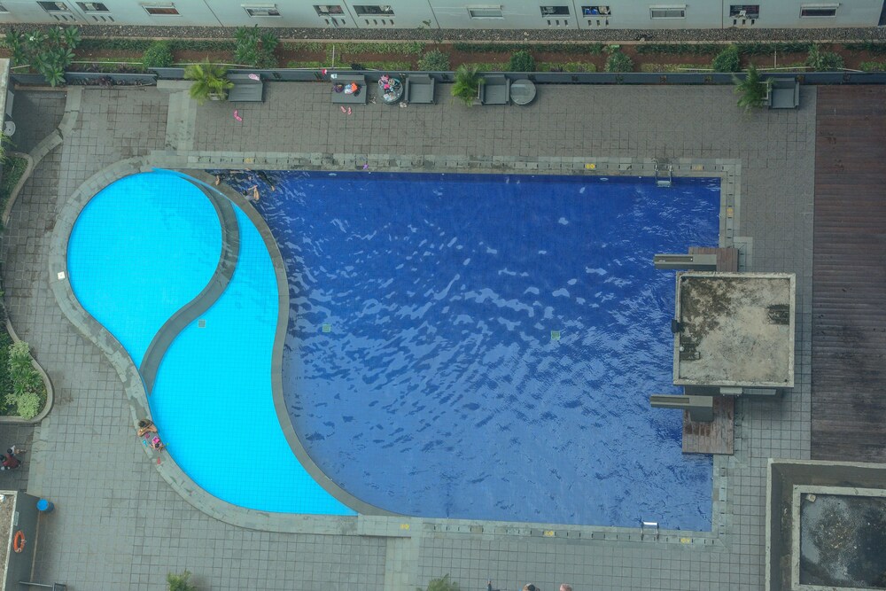 Green Pramuka Cempaka Putih Apartment by Travelio