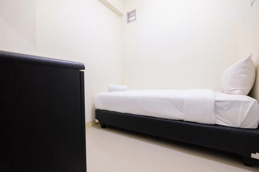 Green Pramuka Cempaka Putih Apartment by Travelio