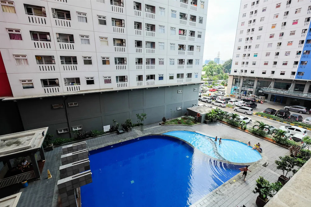 Green Pramuka Cempaka Putih Apartment by Travelio