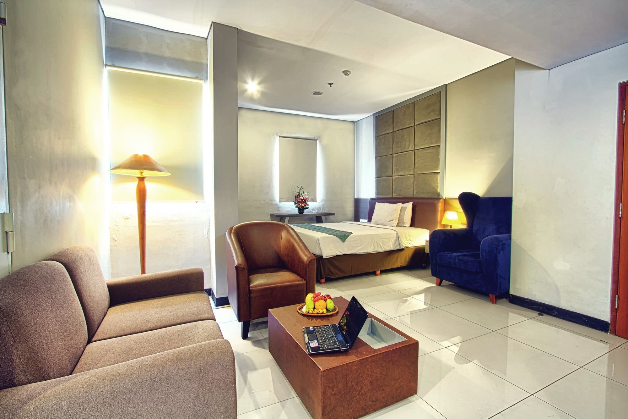 Blue Pacific by RedDoorz