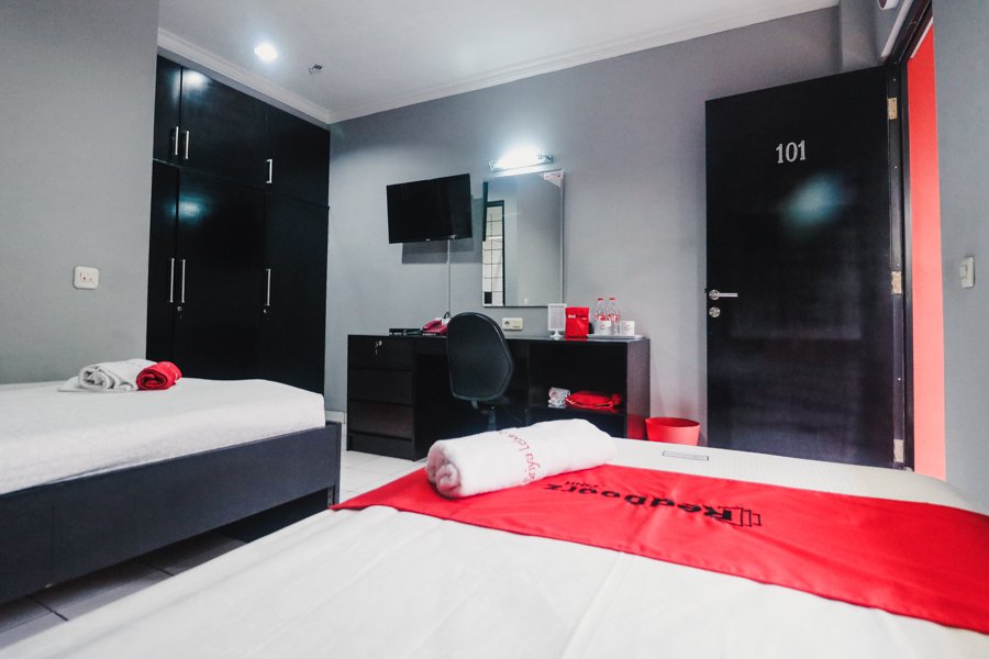 Griya Lebak Bulus By RedDoorz