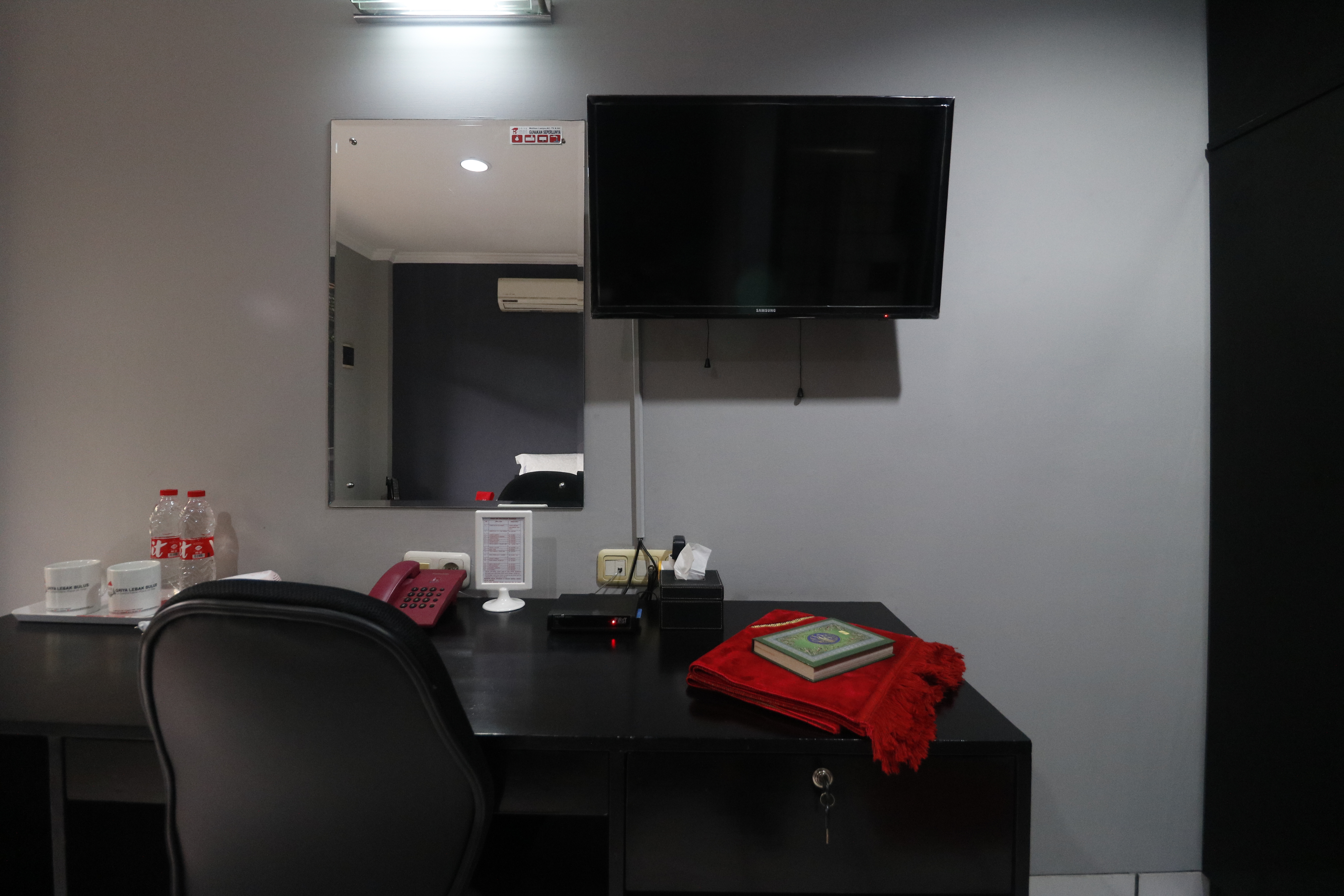 Griya Lebak Bulus By RedDoorz