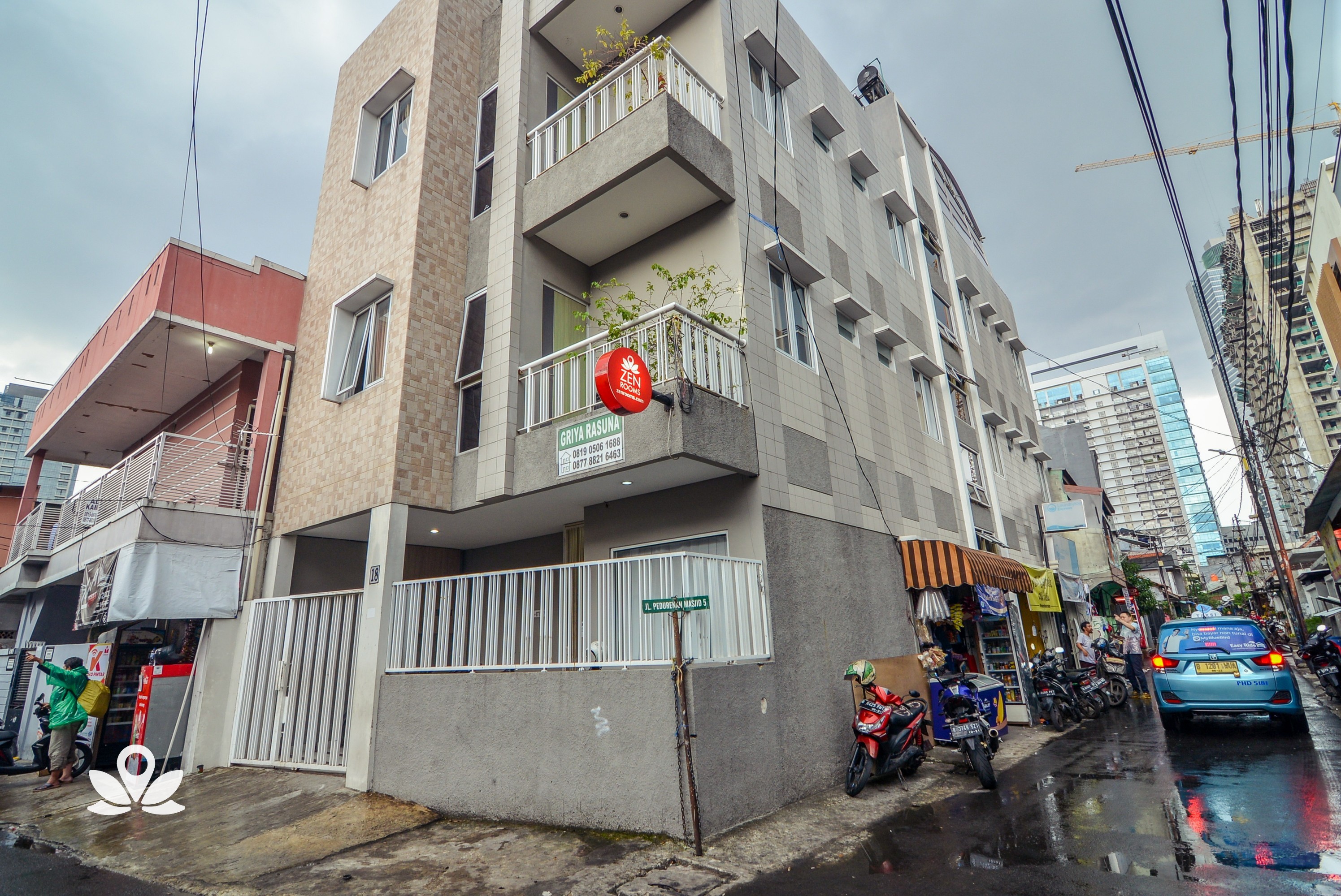 Griya Rasuna by ZEN Rooms