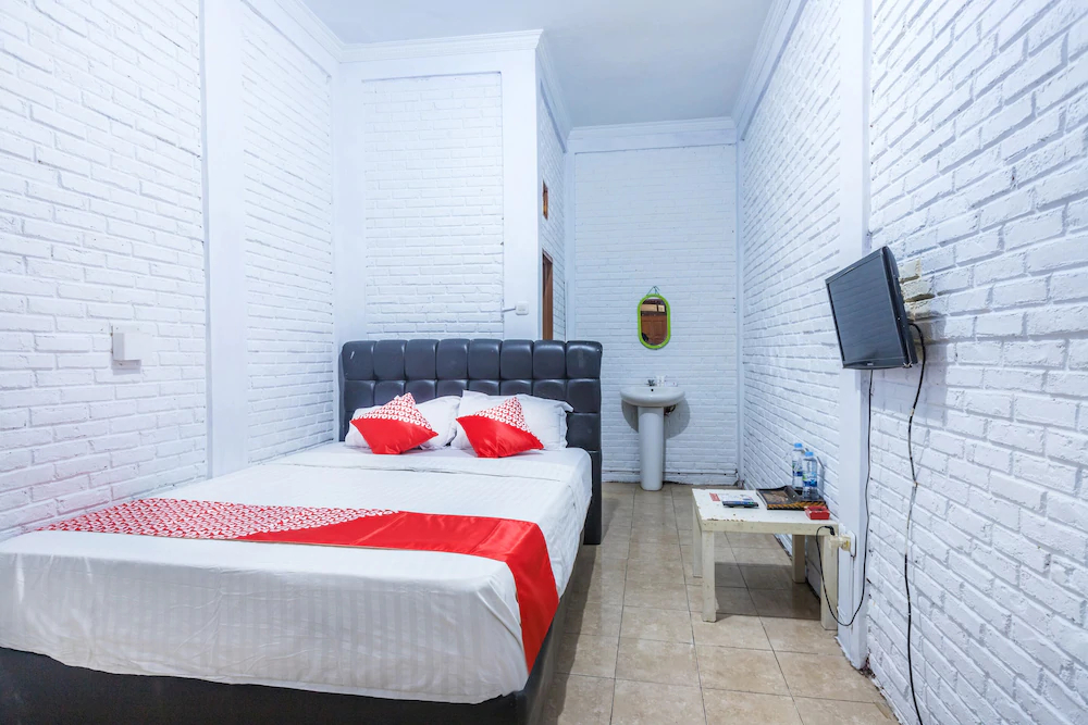 Guntary Residence by OYO Rooms