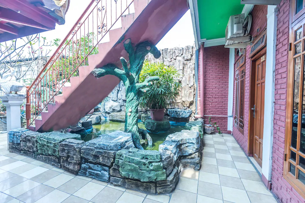 Guntary Residence by OYO Rooms