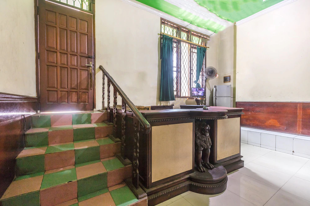 Guntary Residence by OYO Rooms