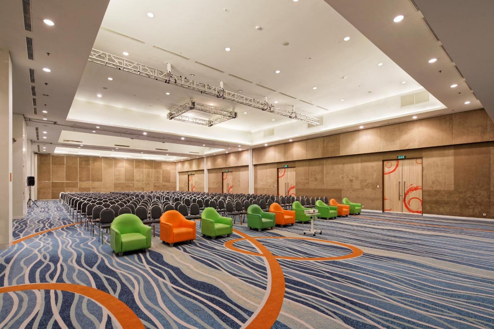 Harris Hotel & Conventions Kelapa Gading