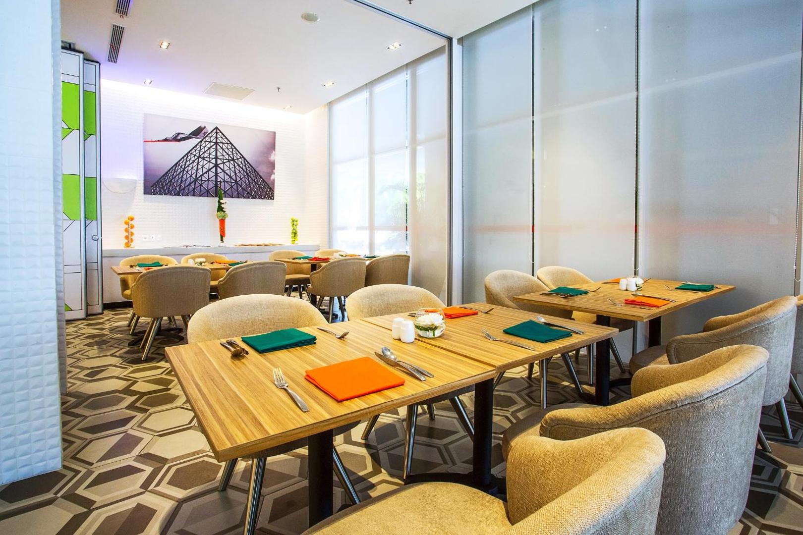 Harris Hotel & Conventions Kelapa Gading