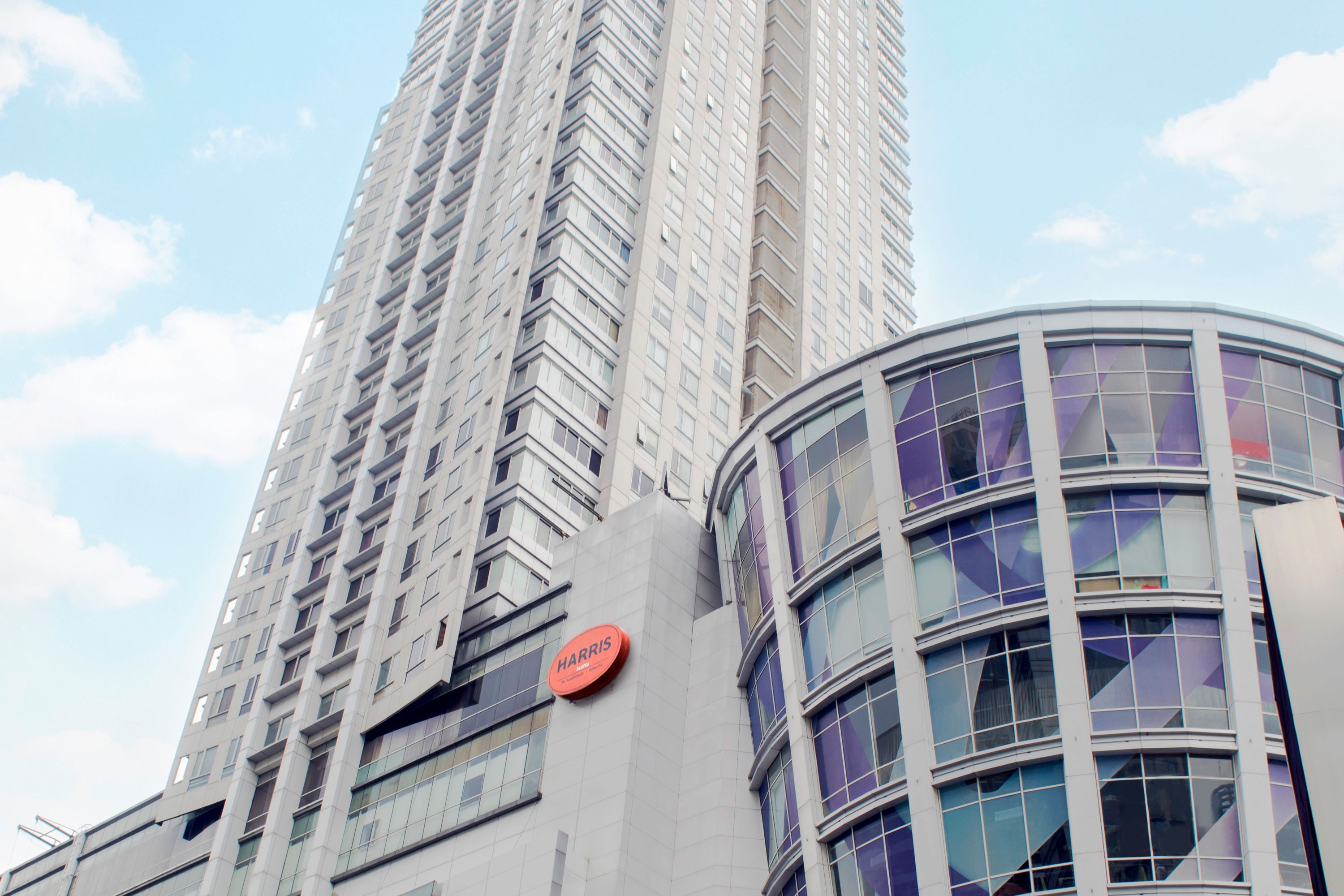 HARRIS Suites FX Sudirman Jakarta