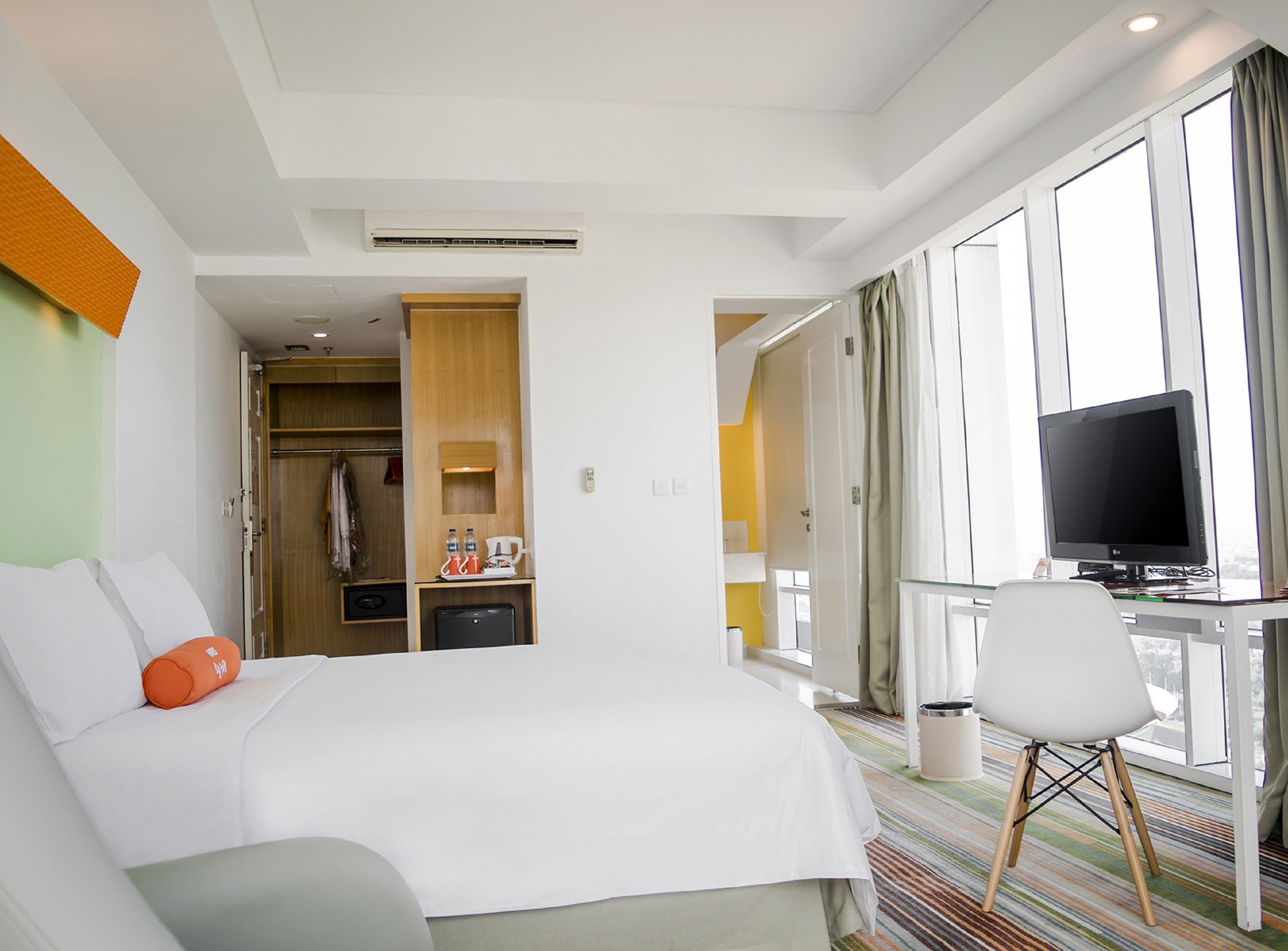HARRIS Suites FX Sudirman Jakarta