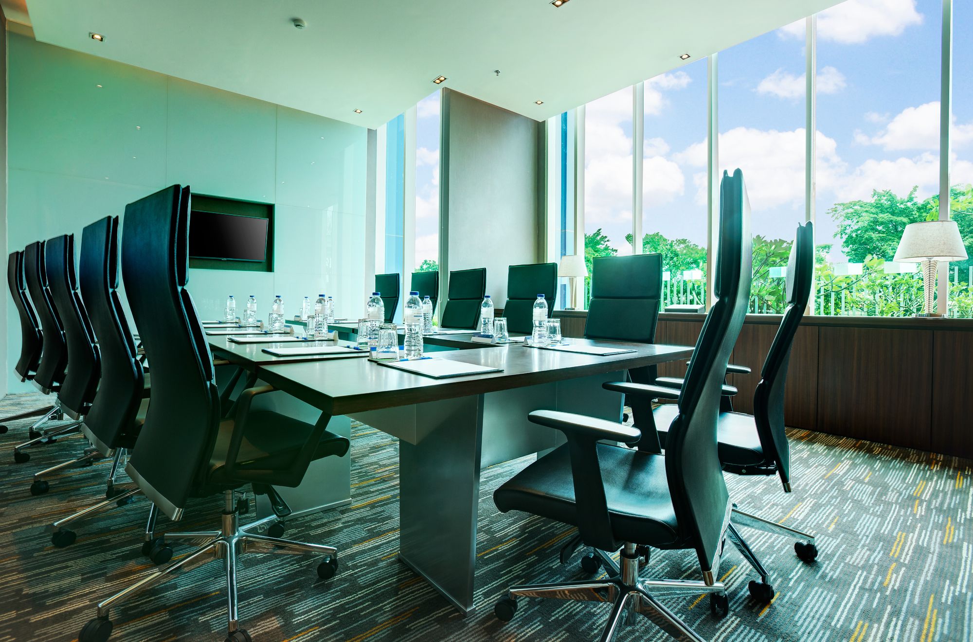 Holiday Inn Express Jakarta International Expo