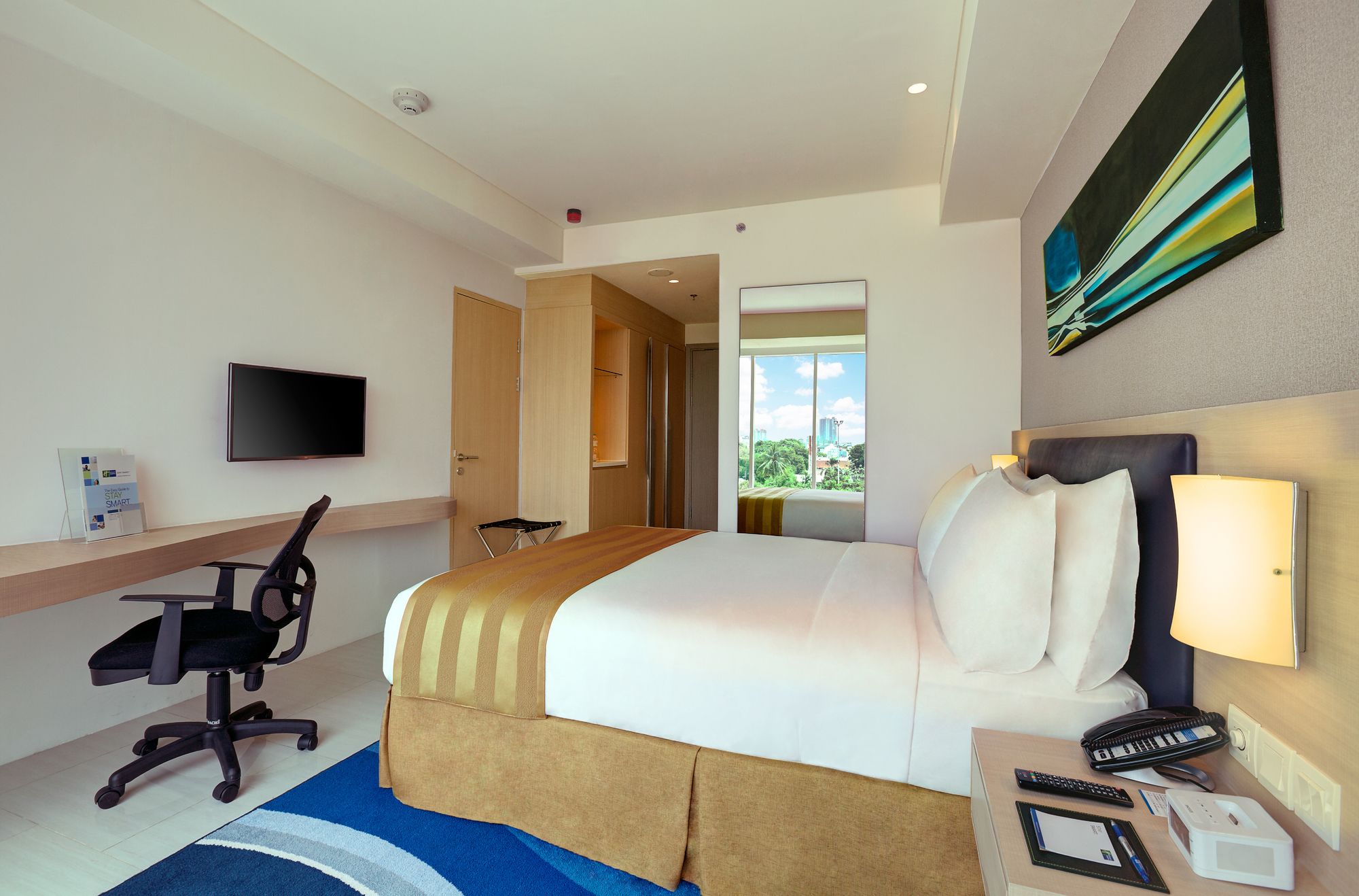 Holiday Inn Express Jakarta International Expo