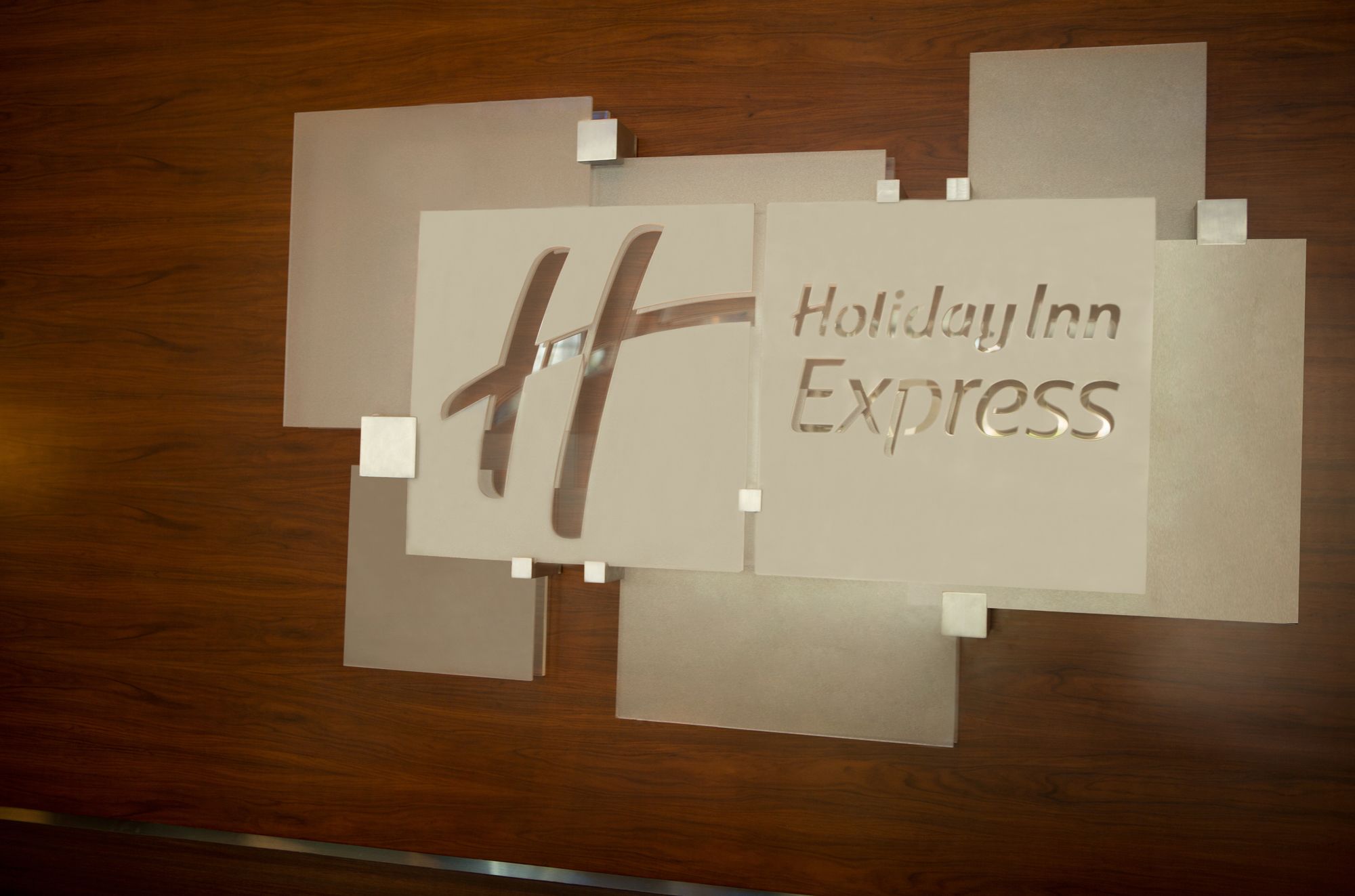 Holiday Inn Express Jakarta International Expo