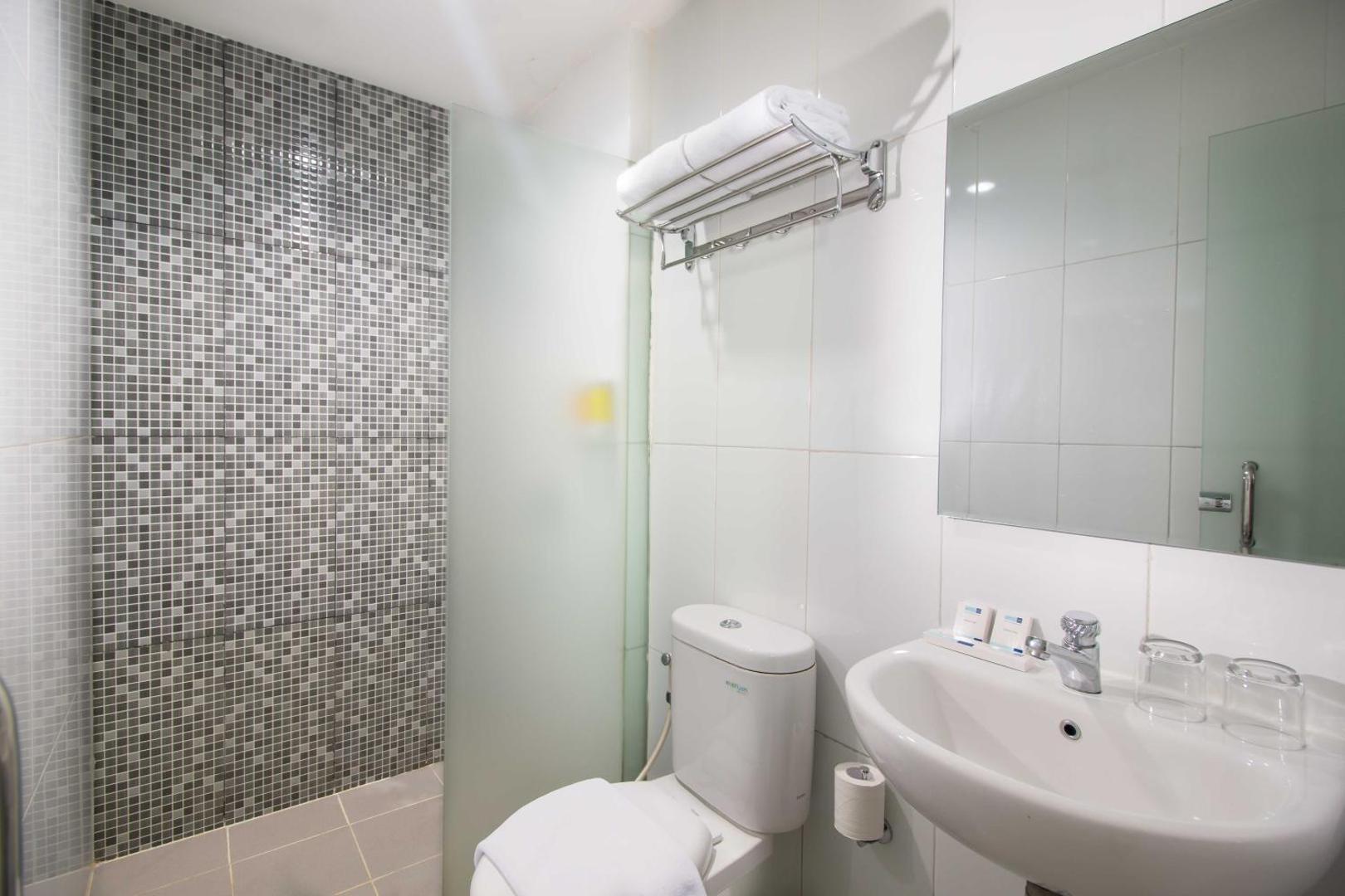 Hotel 88 Mangga Besar 62