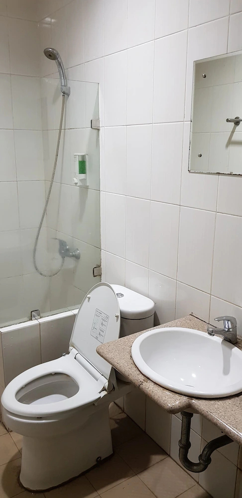 Hotel De'Qur Jakarta Kota