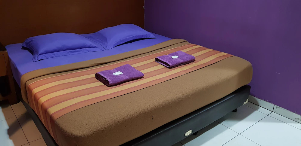 Hotel De'Qur Jakarta Kota