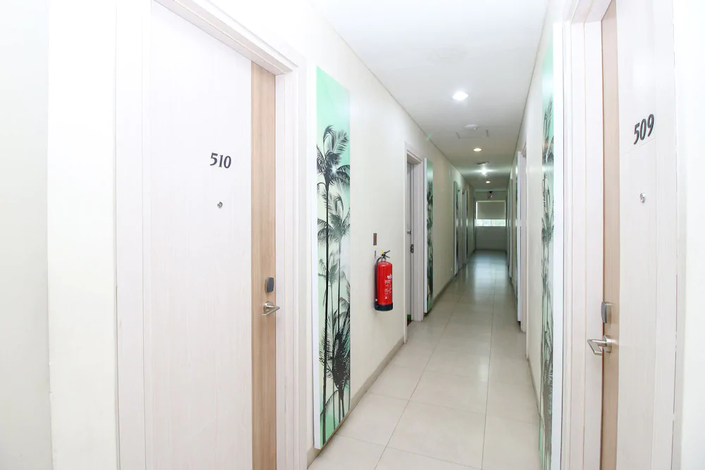 Hotel Dragon Inn by Airy Rooms