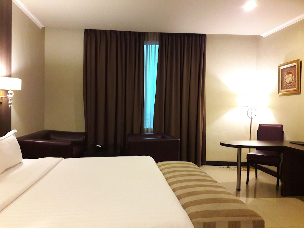 Hotel Grand Paragon