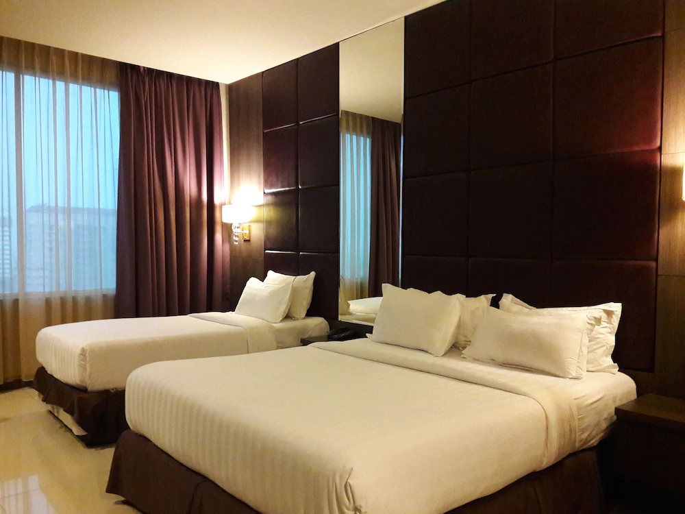 Hotel Grand Paragon