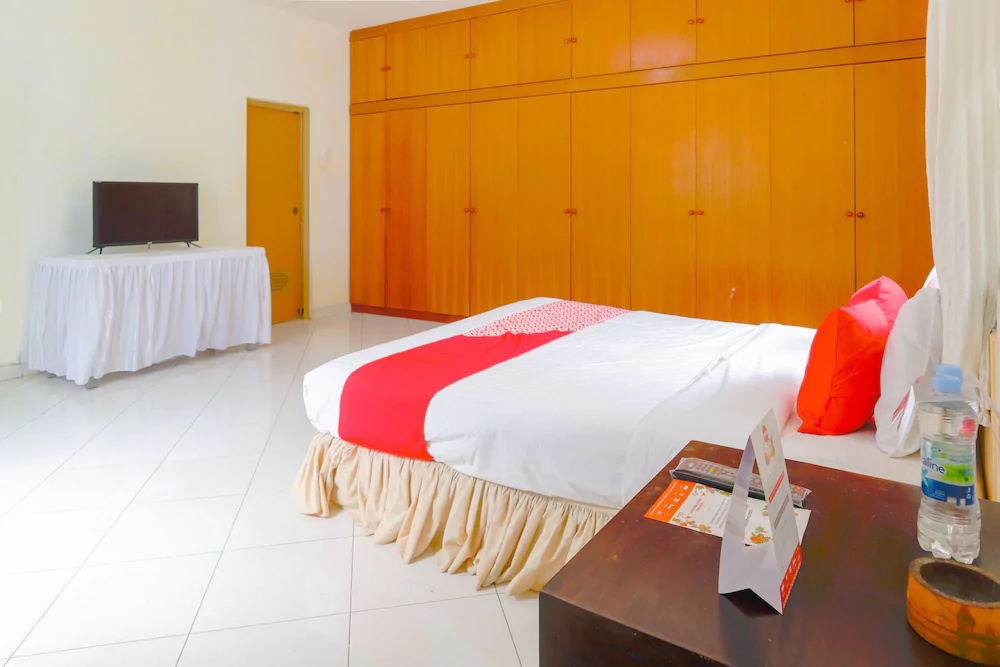 Hotel House Of Eva Syariah by OYO Rooms
