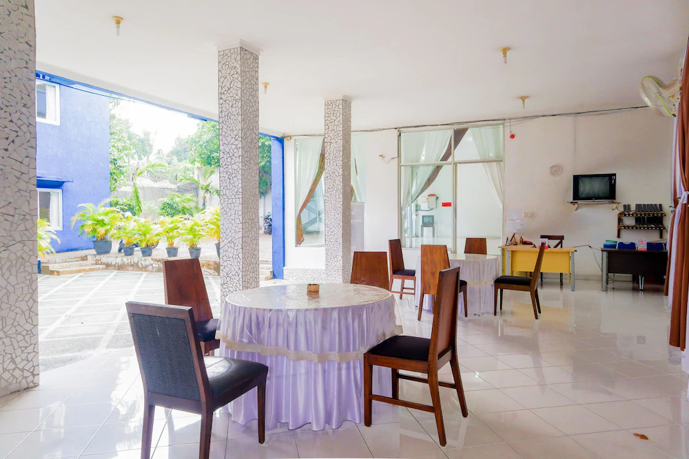 Hotel House Of Eva Syariah by OYO Rooms