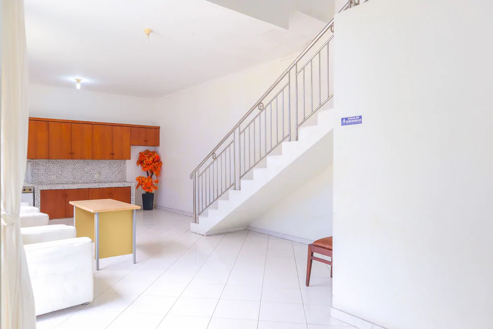 Hotel House Of Eva Syariah by OYO Rooms