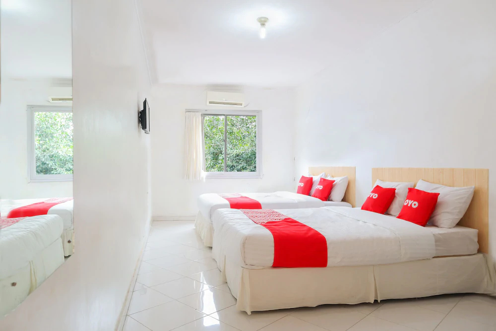 Hotel House Of Eva Syariah by OYO Rooms