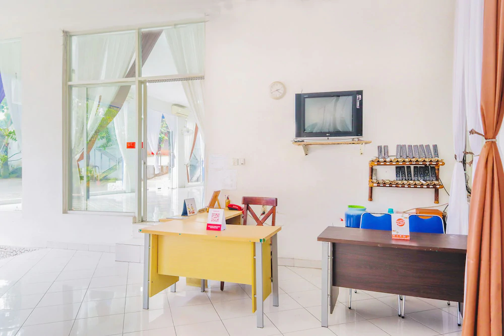 Hotel House Of Eva Syariah by OYO Rooms