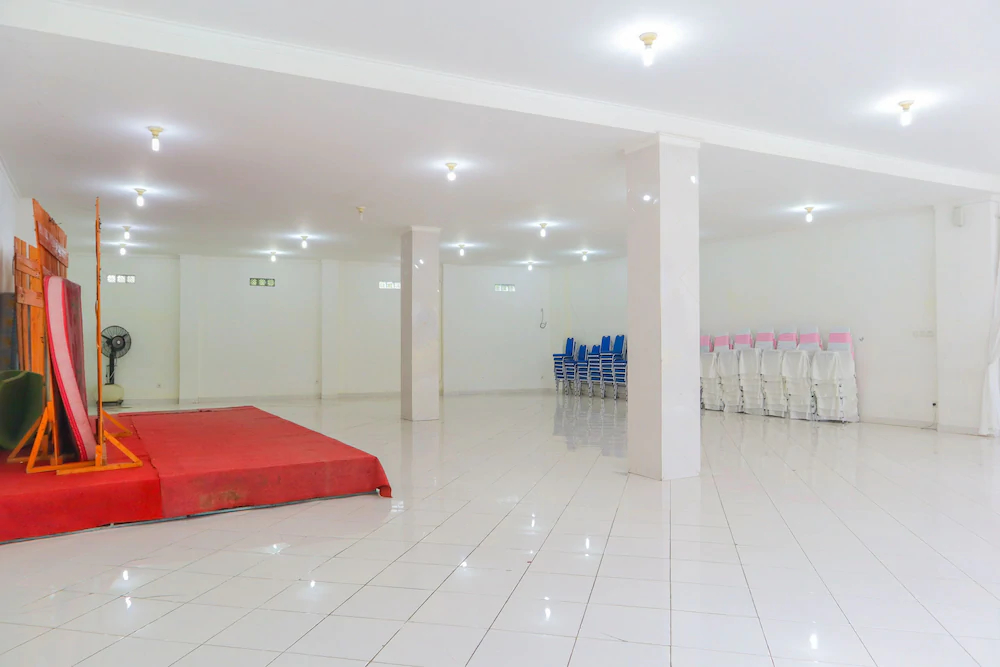 Hotel House Of Eva Syariah by OYO Rooms