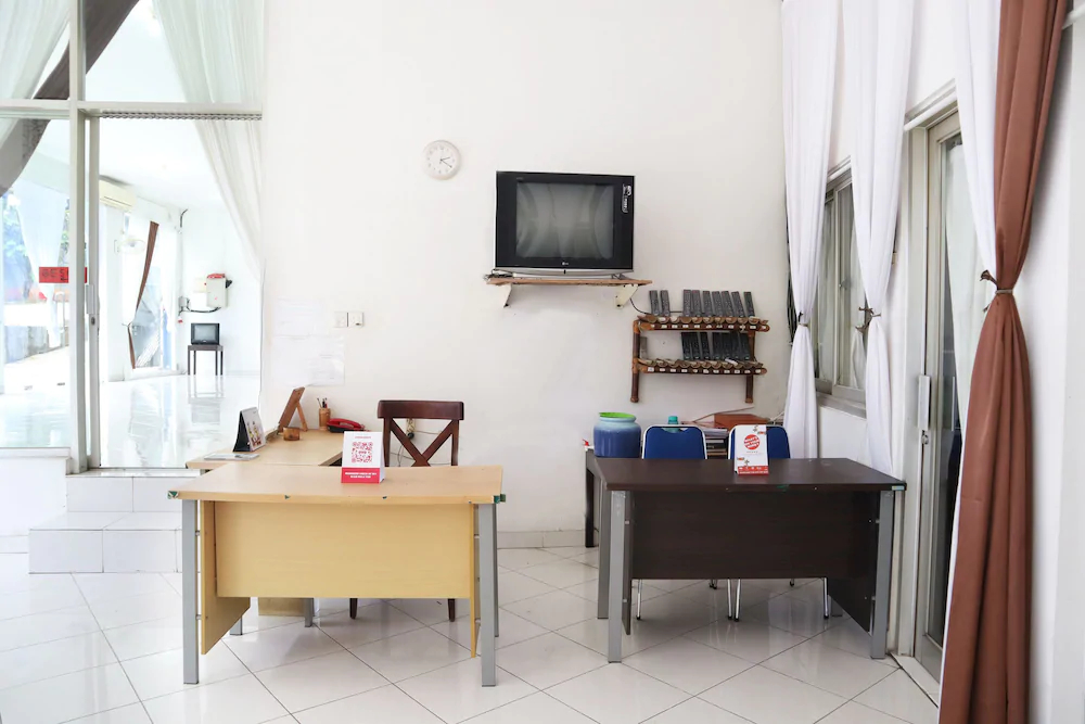 Hotel House Of Eva Syariah by OYO Rooms