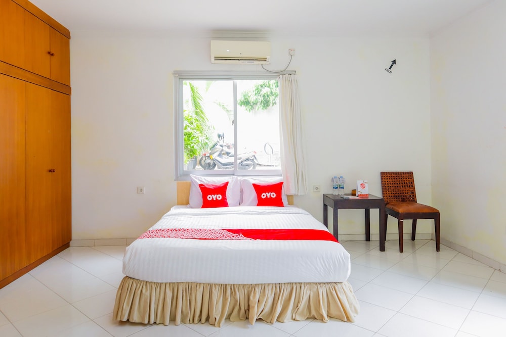 Hotel House Of Eva Syariah by OYO Rooms