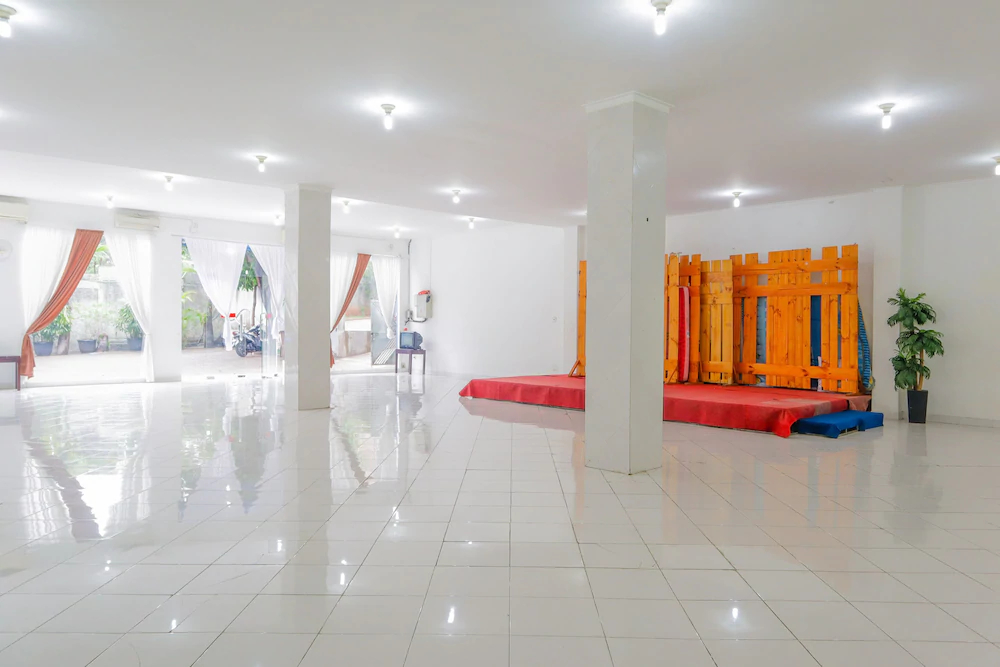 Hotel House Of Eva Syariah by OYO Rooms