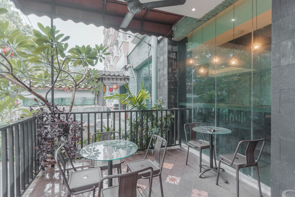 Hotel Jusenny Syariah by OYO Rooms