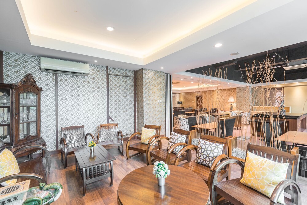 Hotel Jusenny Syariah by OYO Rooms