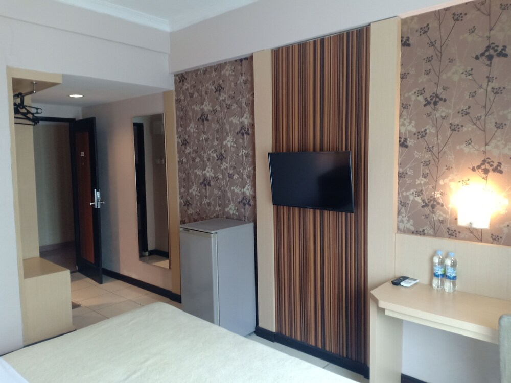 Hotel Jusenny Syariah by OYO Rooms