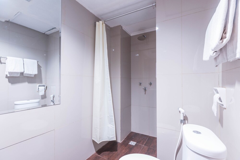 Hotel Jusenny Syariah by OYO Rooms