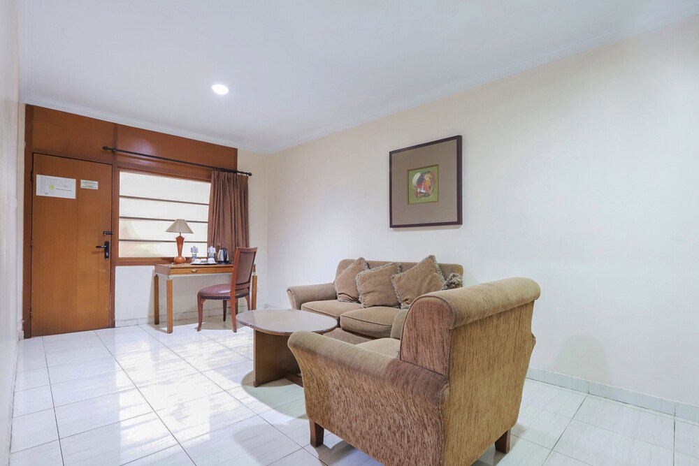 Hotel Kalisma Syariah by OYO Rooms