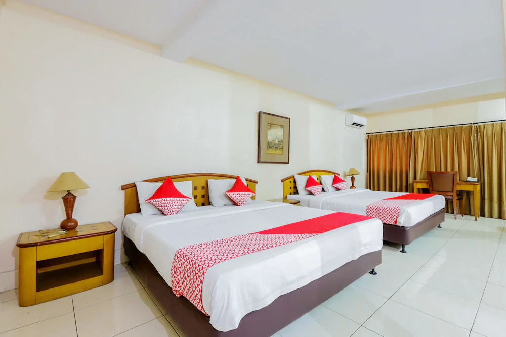 Hotel Kalisma Syariah by OYO Rooms
