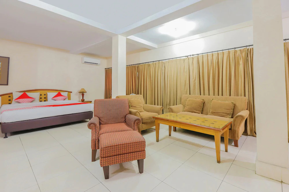 Hotel Kalisma Syariah by OYO Rooms